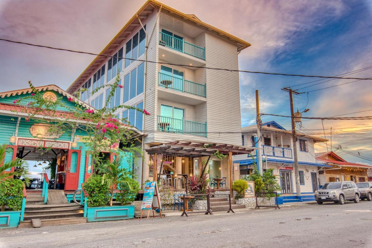 Azul Bocas Town Hotel Exterior photo